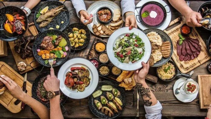 Os festivais gastronômicos de luxo que você não pode perder em suas viagens